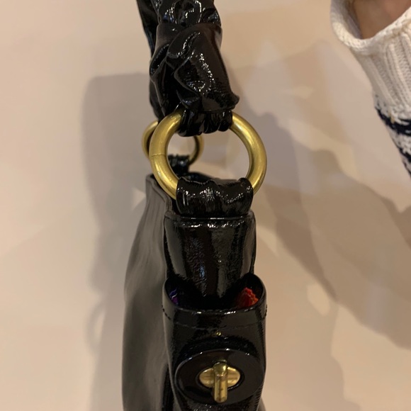 Coach black patent leather bag with thick strap - Picture 3 of 6